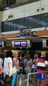 Размещению рекламы в аэропорту Антальи