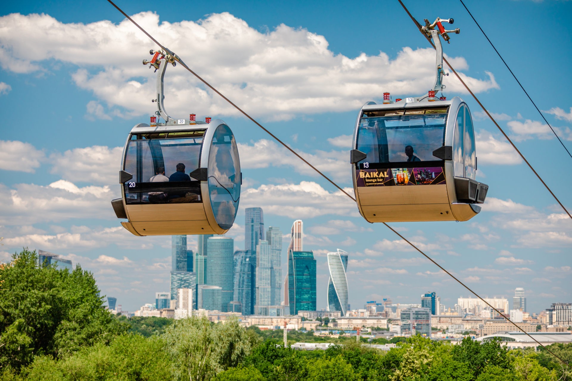 Москва канатная дорога на воробьевых горах. Воробьёвы горы Москва канатная дорога. Московская канатная дорога на Воробьевых горах. Канатная дорога Лужники Воробьевы горы. Воробьевы горы Москве конатная дорога.