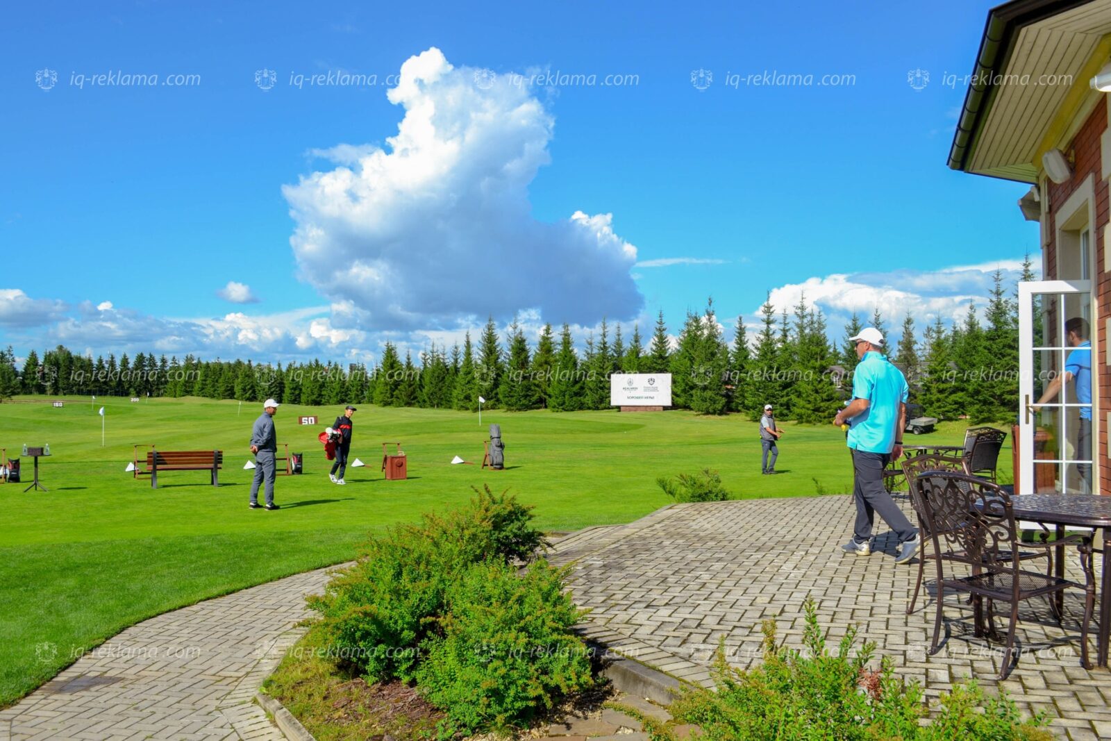 Реклама в гольф-клубе Agalarov Golf & Country Club – наружная, индор и BTL