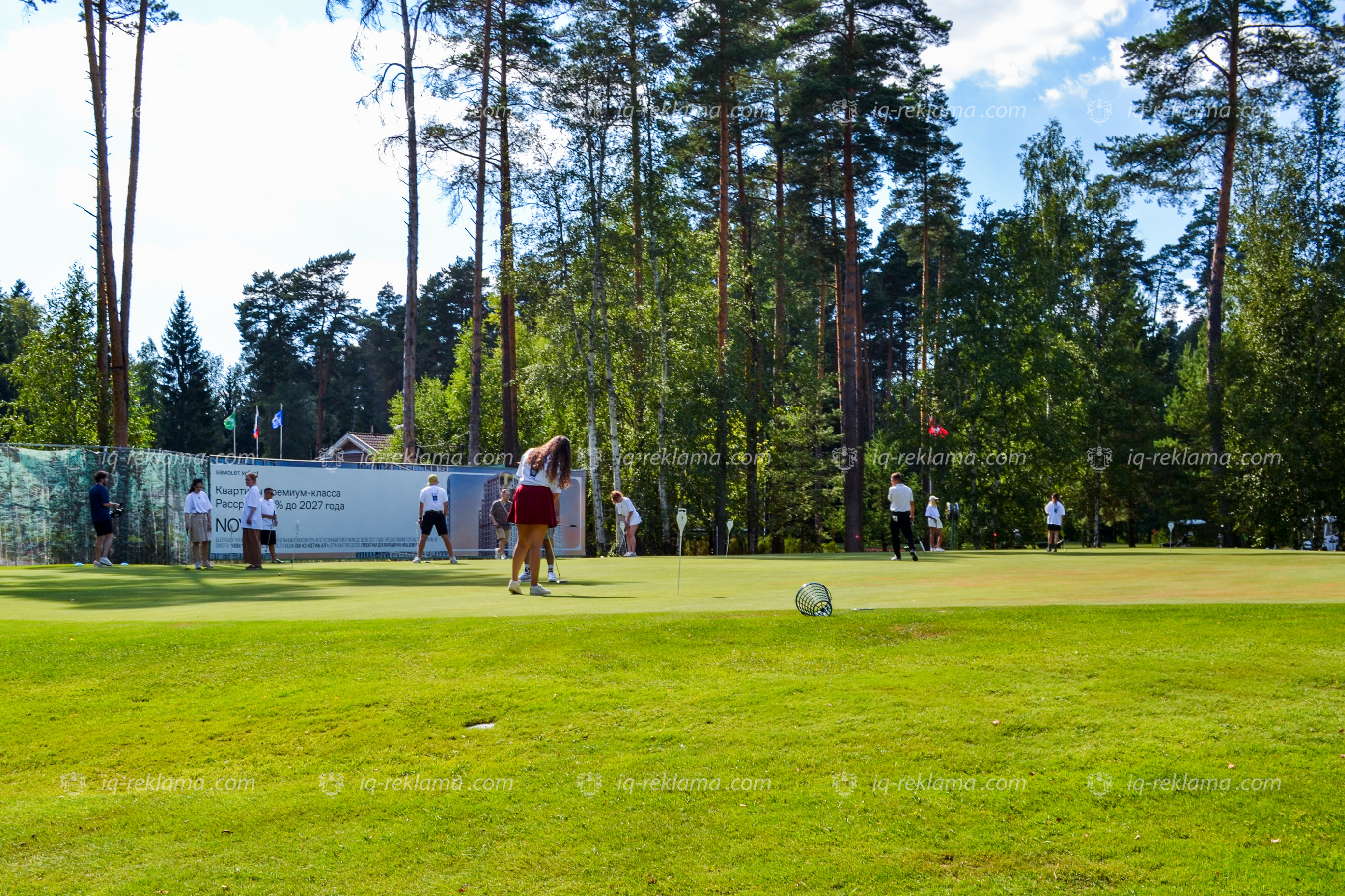 Наружная реклама в яхт-клубе «Адмирал» и гольф-клубе Moscow Country Club девелопера «Самолет»